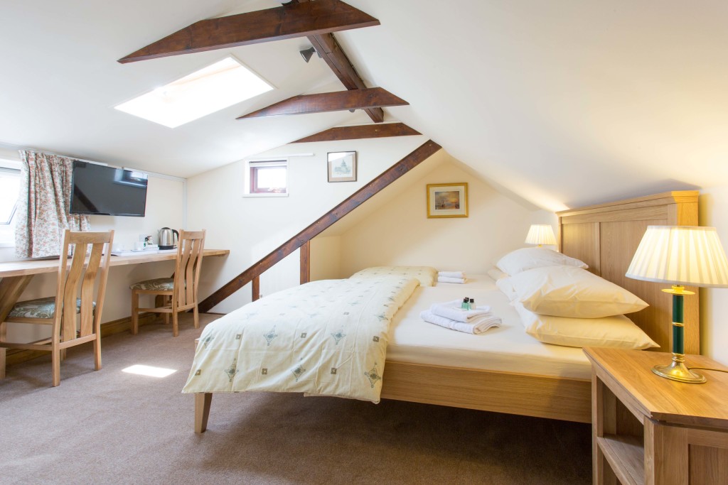 B B Heathrow Exec King Double Or Twin Oakwood Bed And Breakfast Heathrow
