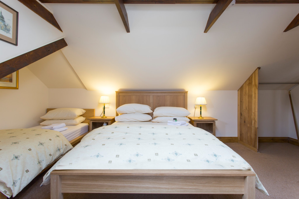 B B Heathrow Exec TwinD Oakwood Bed And Breakfast Heathrow